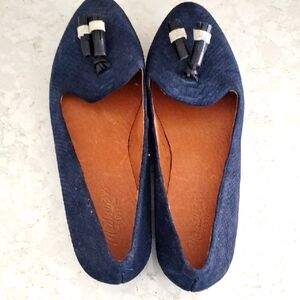 Madewell Suede Navy Loafers with Tassel Detail Size 7 Never Worn!